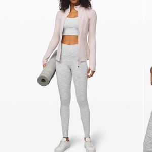 Lululemon Wunder Under High-Rise Tight 28"
Wee Are From Space Nimbus Battleship